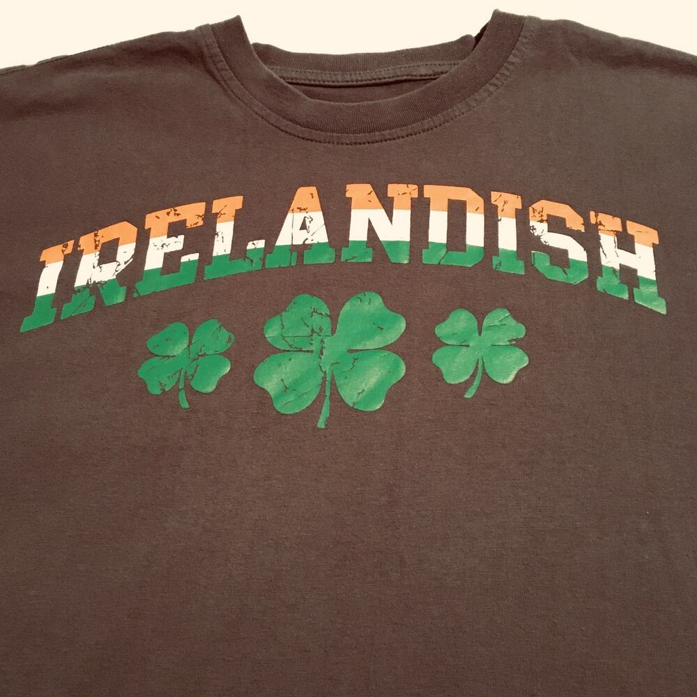 IRELANDISH Large St Patrick's Day T-shirt Grey